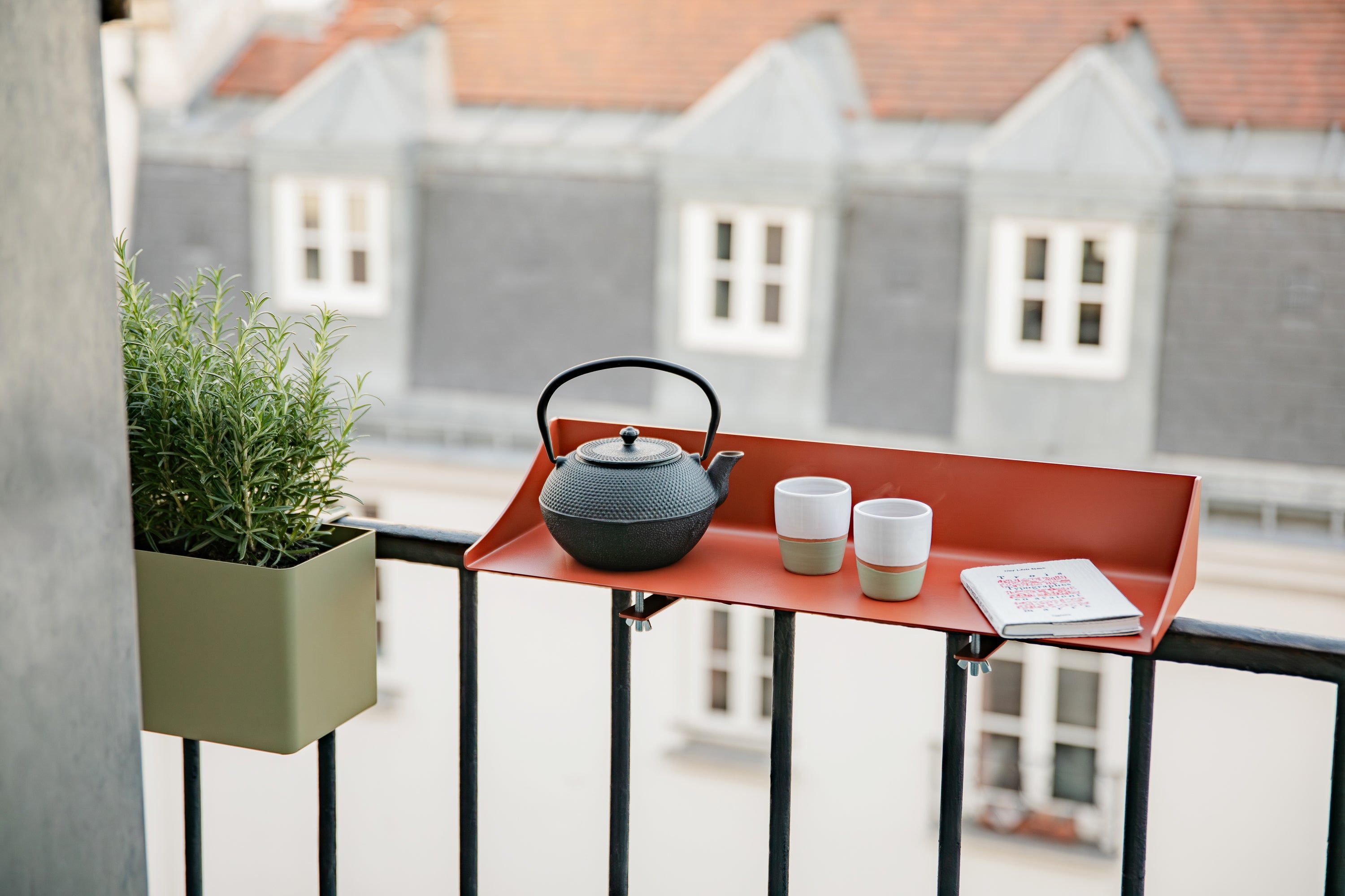 Extra Terrasse, table for balconies & French design furniture